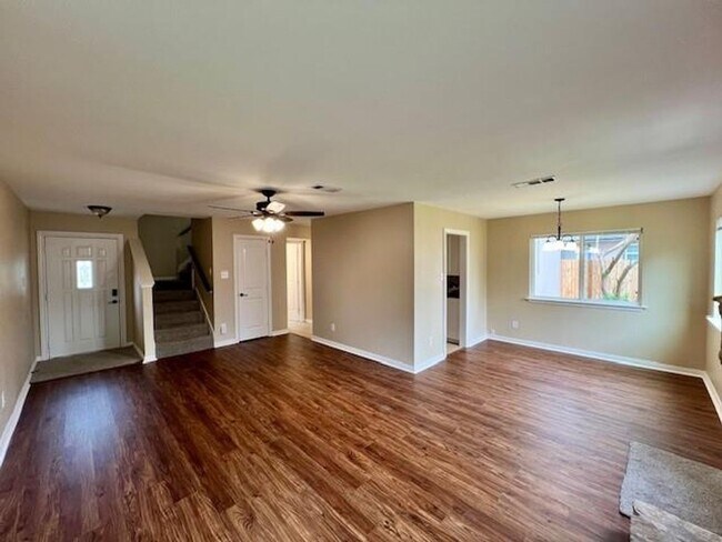Building Photo - Beautiful remodel in Village at Anderson M...