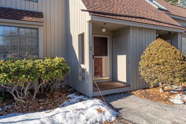 Building Photo - 2 Rockingham Ct