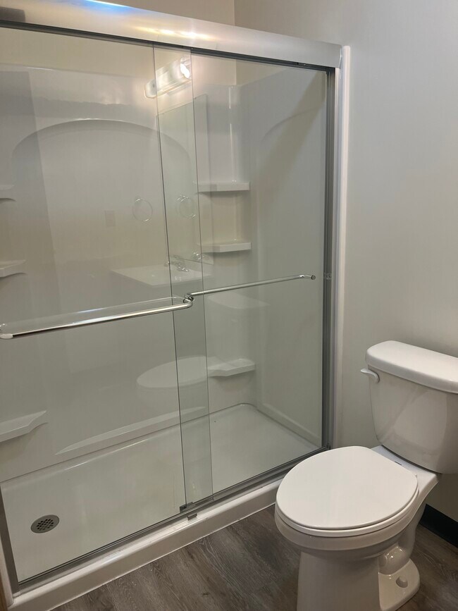 Building Photo - 1520 Main St