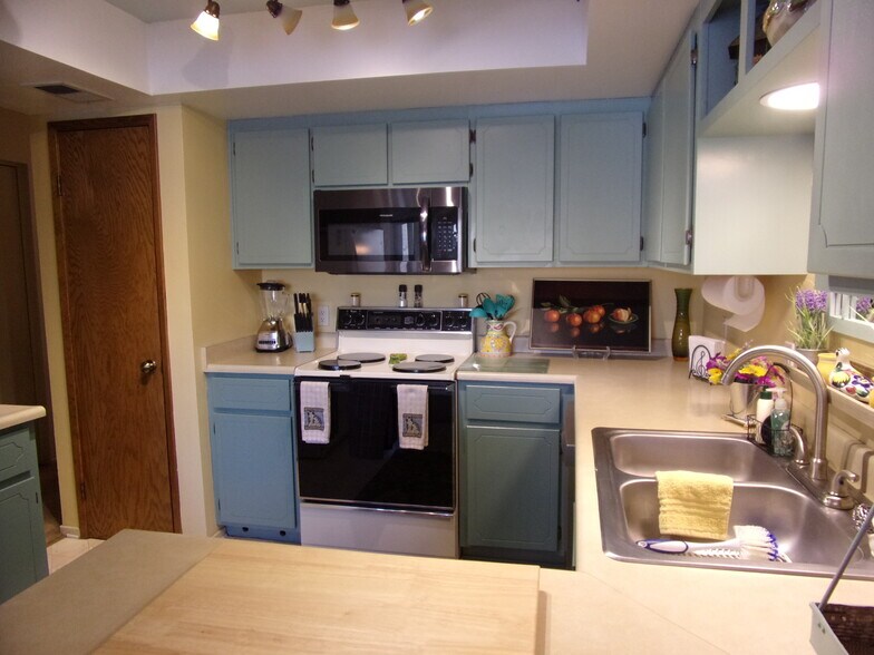 Building Photo - 1611 AZ-95