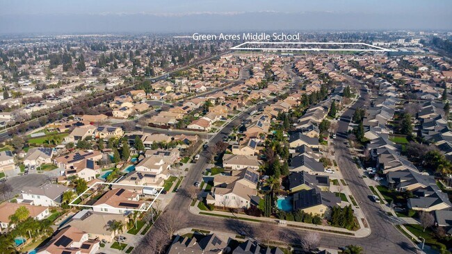 Building Photo - 3350 W Stewart Ave