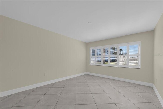 Building Photo - 8 Glencoe Pl