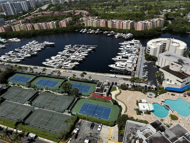 Building Photo - 19707 Turnberry Way