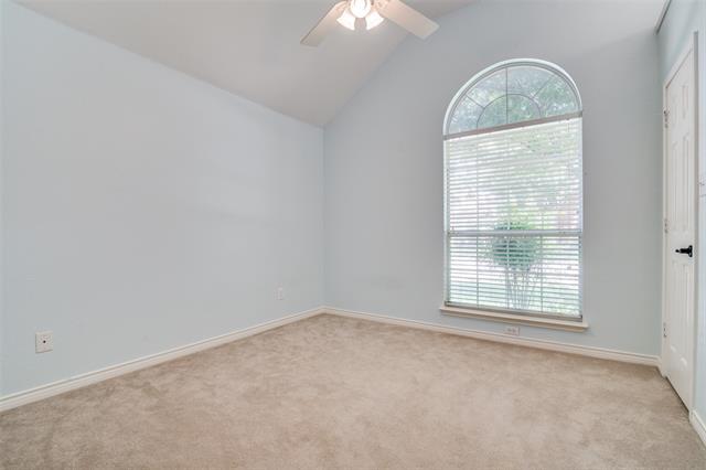 Building Photo - 313 Bricknell Dr