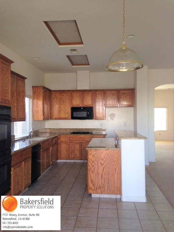 Building Photo - 6605 Chinook Falls Dr