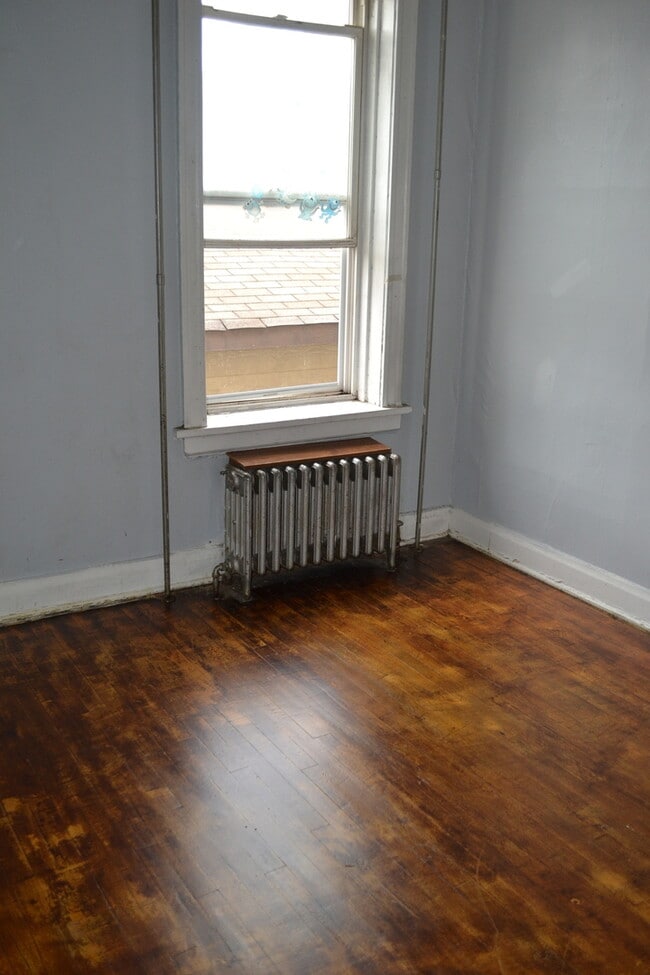 Building Photo - 3717 W Belden Ave
