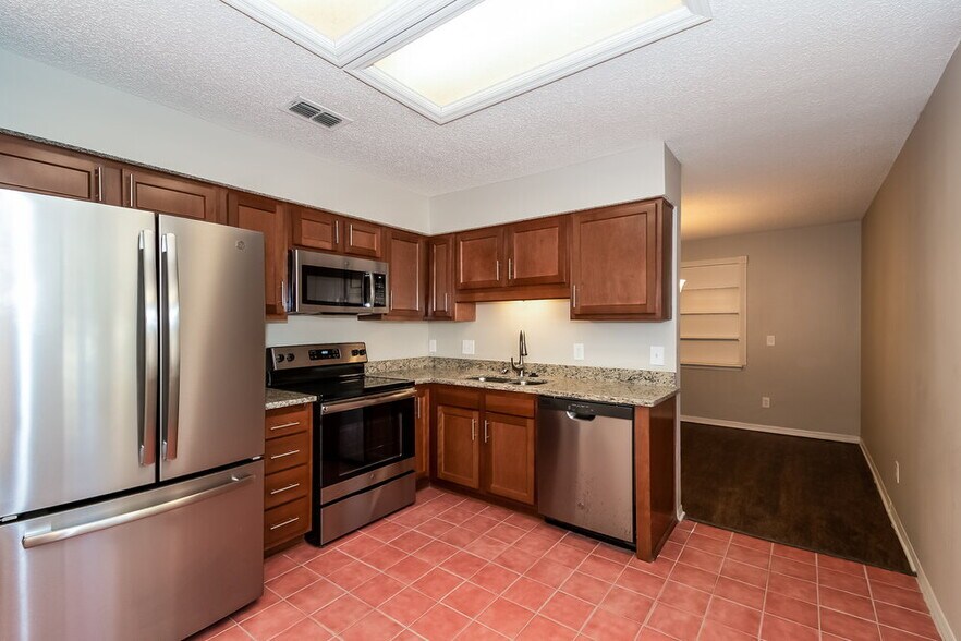 Building Photo - 7039 Eagles Perch Dr