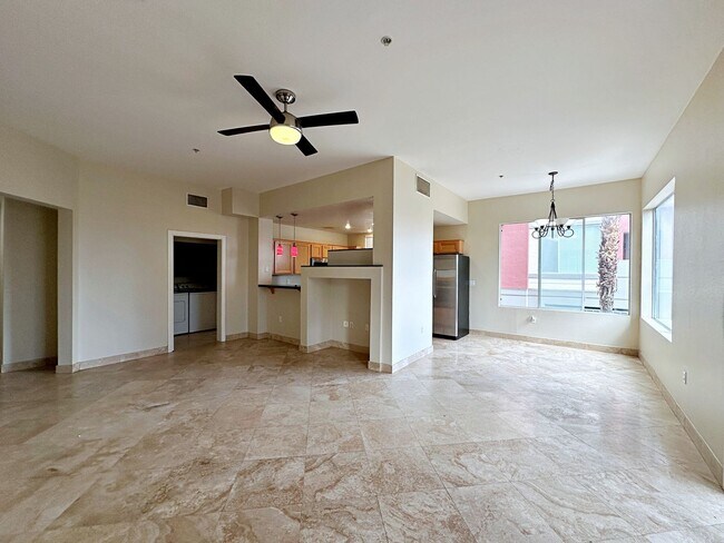 Building Photo - FREE WEEK PROMO! 2 BEDROOM 2 BATH GUARD GATED PARK AVENUE CONDO OFF THE STRIP!