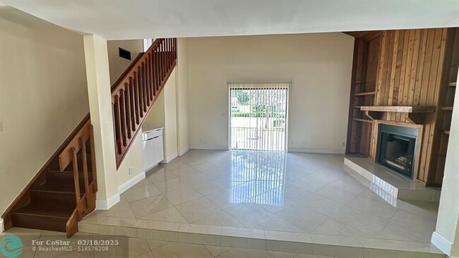 Building Photo - 4039 Coral Springs Dr