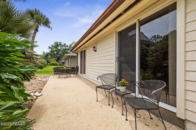 Building Photo - 4 Jasmine Run