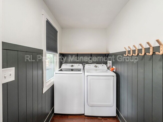 Building Photo - 451 S 22nd St