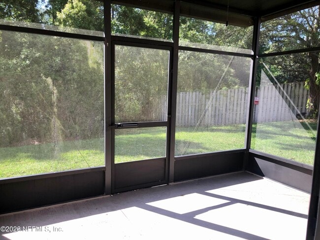 Building Photo - 5749 Parkstone Crossing Dr