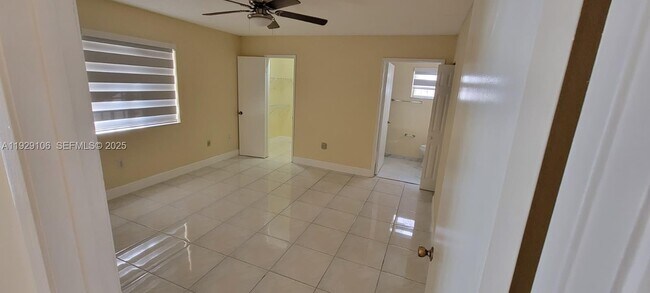 Building Photo - 11470 NW 4th Ln