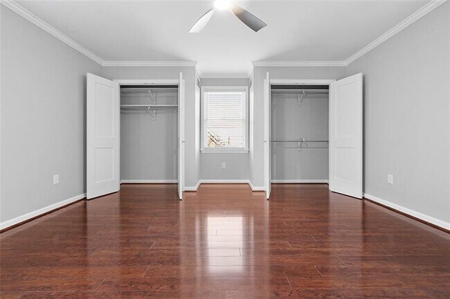 Building Photo - 715 Filbert St