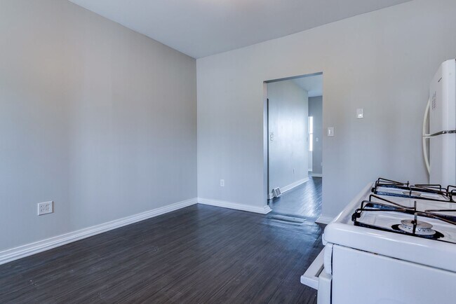 Building Photo - Available August - Check out this beautiful 2 bedroom w/ city views!