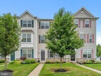 Building Photo - 1126 Munyon Dr