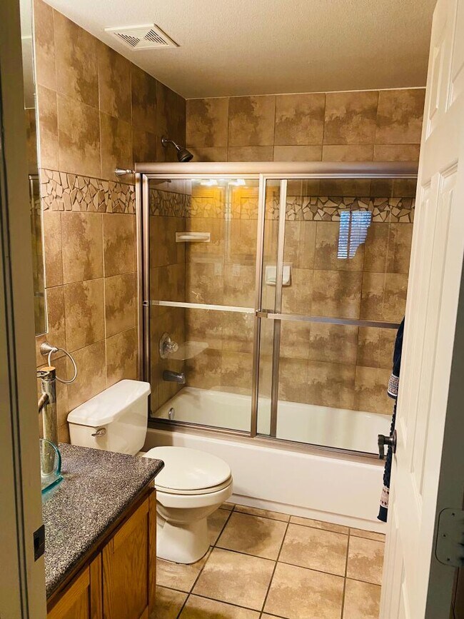 Building Photo - 4136 Tierra Venado Dr