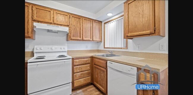 Building Photo - 426 SE 169th Ave