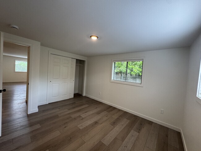 Building Photo - 8950 SW 69th Ave