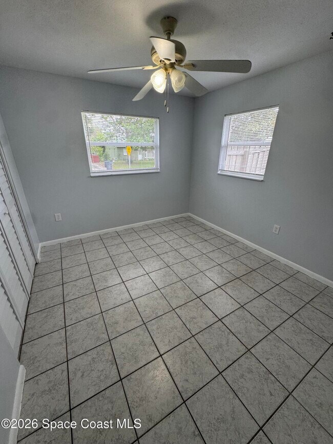 Building Photo - 4480 Gray Ave