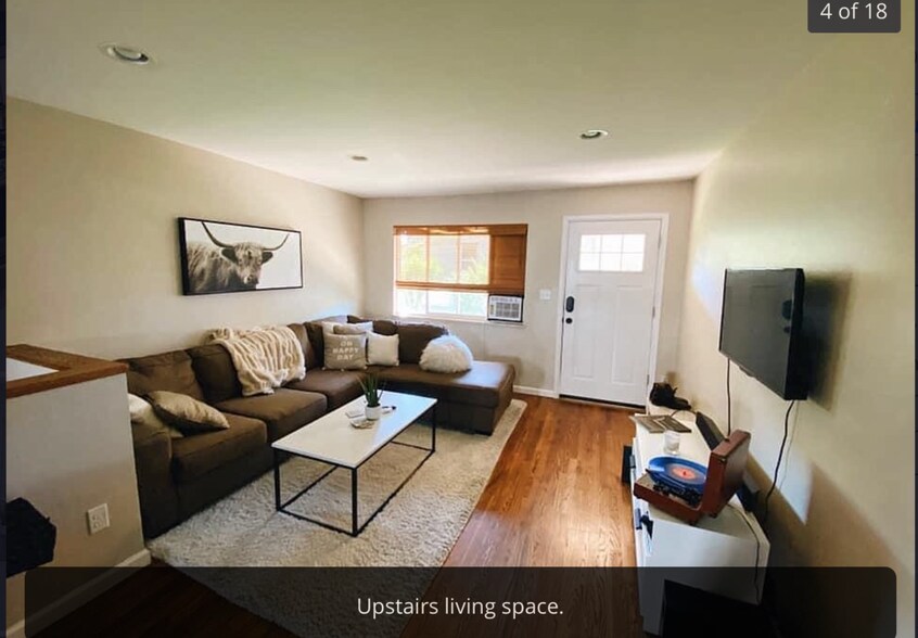 Spacious living/family room areas on both levels - 5019 W 34th Ave
