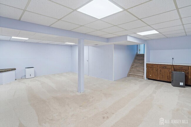 Building Photo - 10 Woodruff Rd