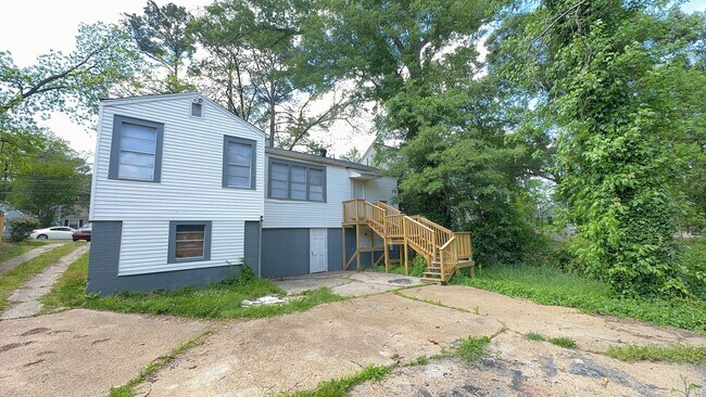 Building Photo - 4052 N State St