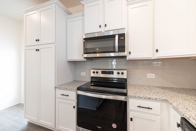 Building Photo - 4 Bedroom Home Piedmont School District - ...