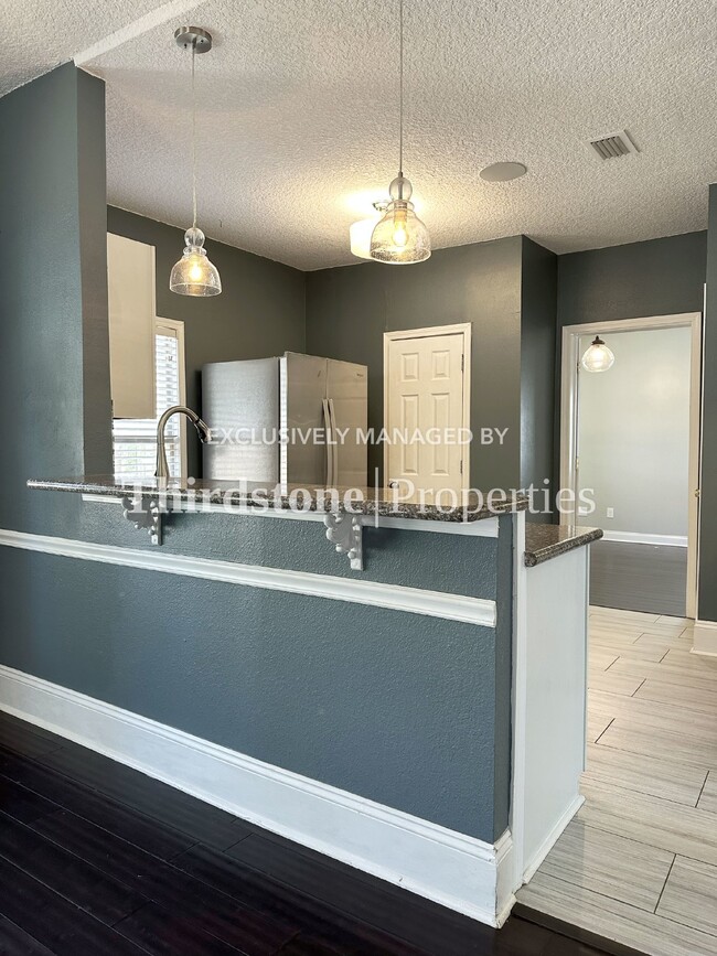 Building Photo - 1439 Dancy St