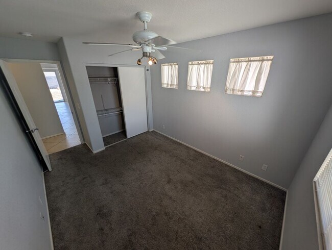 Building Photo - 1821 Running Fawn Ct