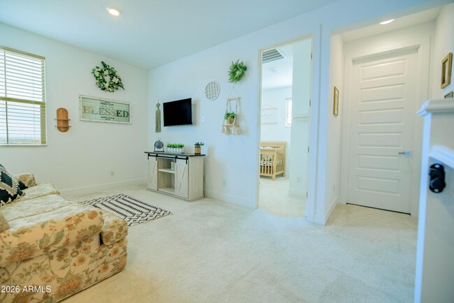 Building Photo - 21513 E Sparrow Dr