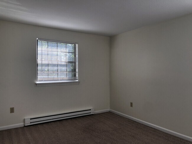 Building Photo - 11 Railroad Ave