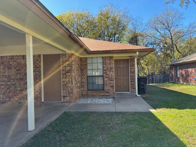 Primary Photo - 405 Rockcrest Dr