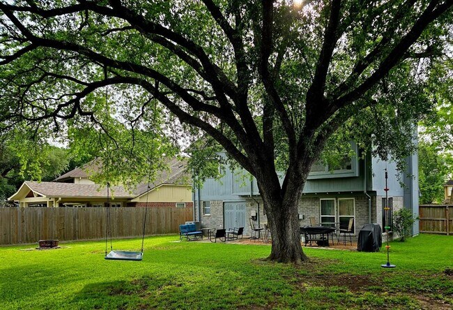 Building Photo - 14244 Oak Chase Dr