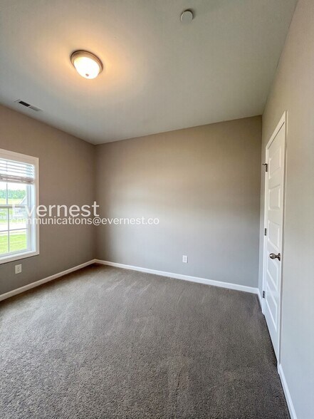 Building Photo - 1105 Prospect Ct
