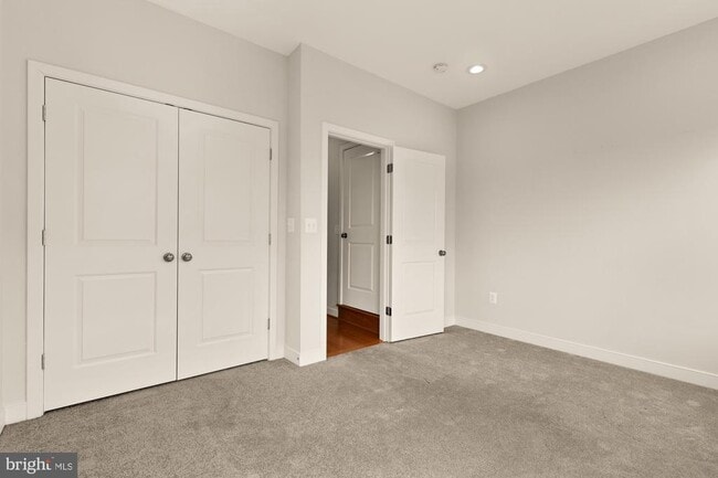 Building Photo - 4333 Kennedy St
