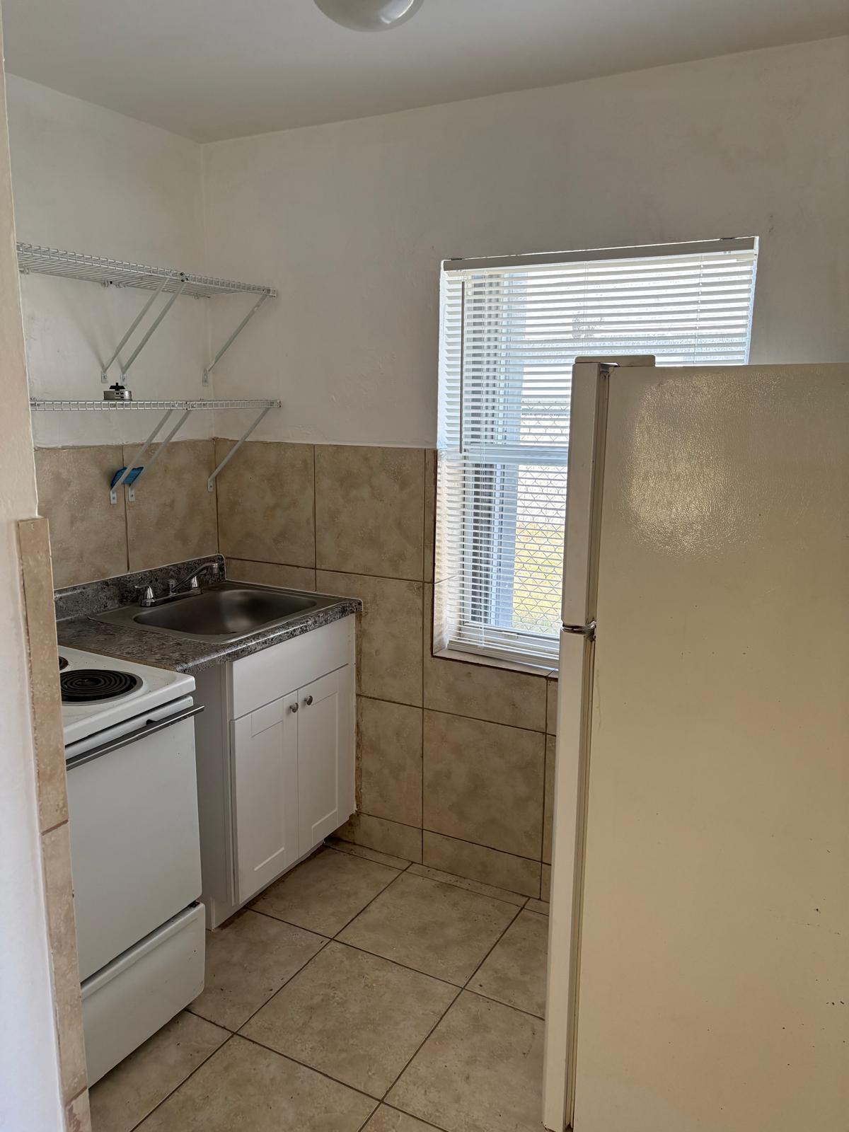 Kitchen - 308 N H ST