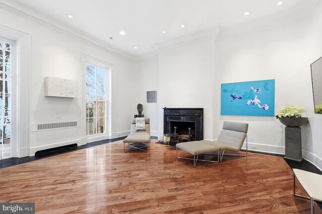 Building Photo - 3308 R St NW