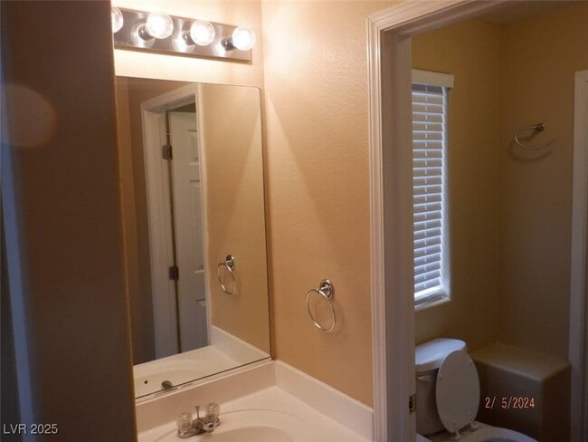 Building Photo - 7920 Windhamridge Dr
