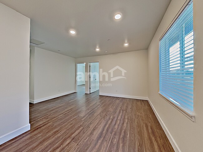 Building Photo - 13614 107th Ave Ct E