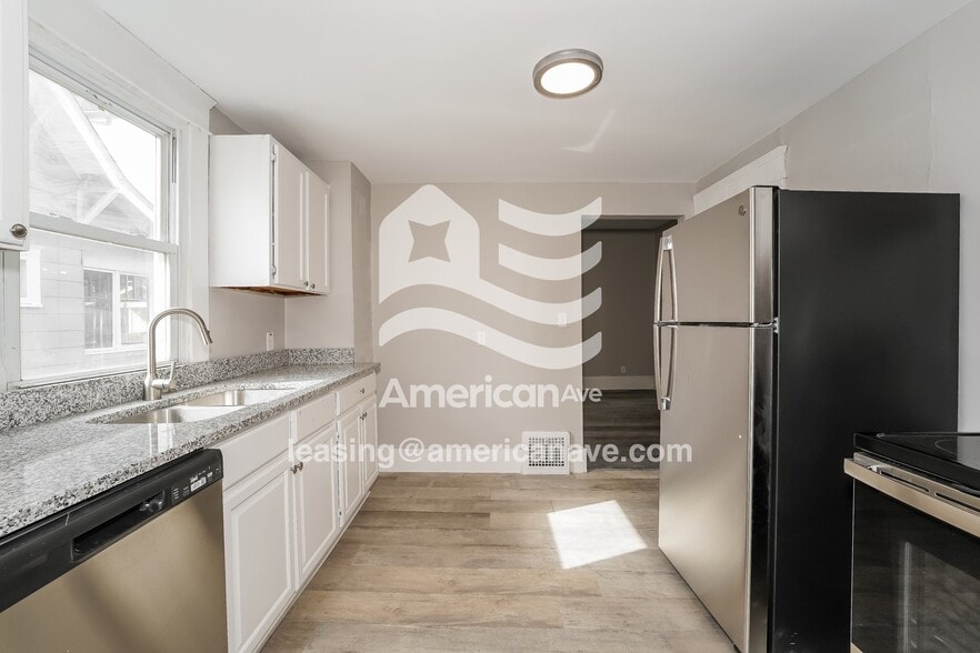 Building Photo - 1308 Ray Pl NW