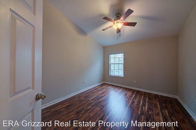 Building Photo - 3 br, 2.5 bath House - 5207 Hawkstone Drive