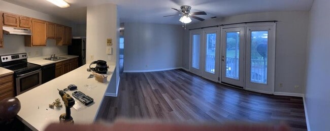 Building Photo - 6133 Meadow Rose Ln