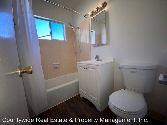 Building Photo - 1100-1154 N Mollison Ave