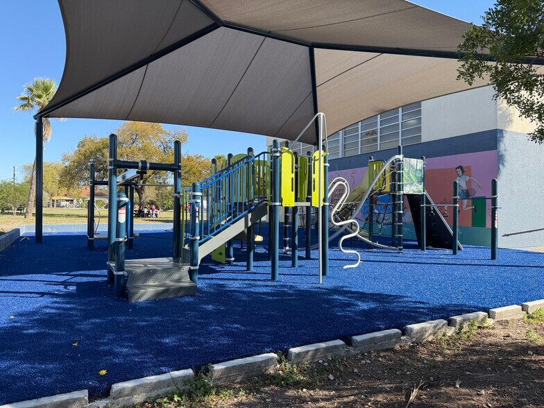 Building Photo - 343 Porter St