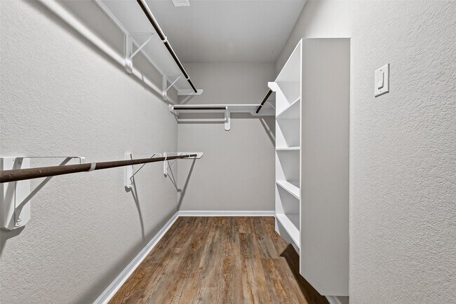 Building Photo - 29615 Breakwater Dr
