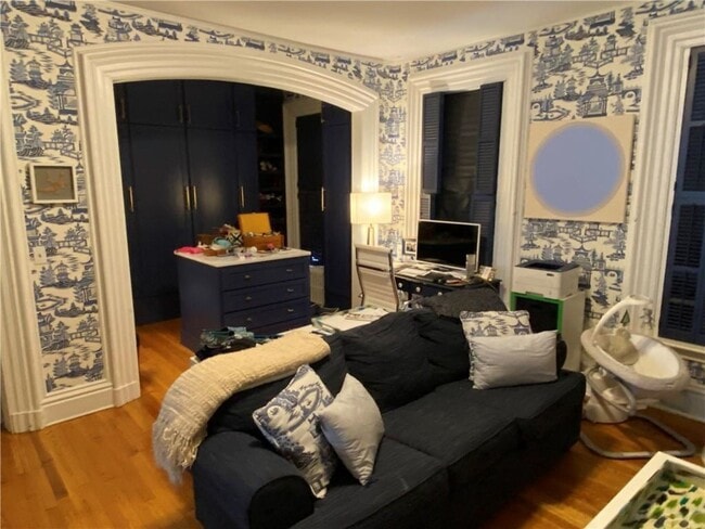 Building Photo - 40 Trumbull St