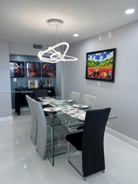 Building Photo - 20379 W Country Club Dr