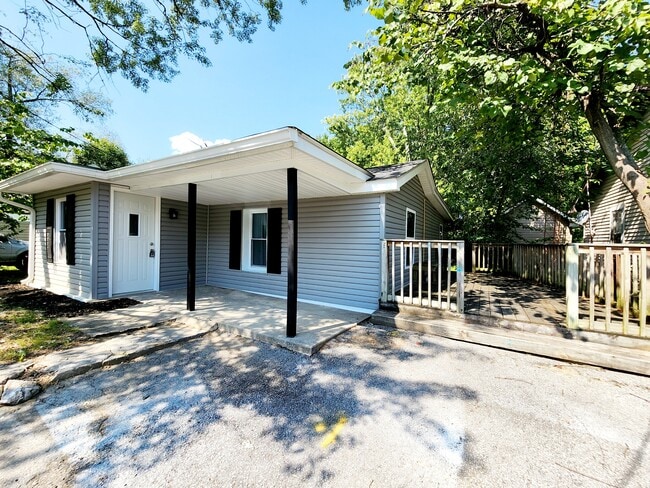 Building Photo - 213 Starlight Dr