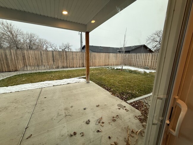 Building Photo - 651 Washington St